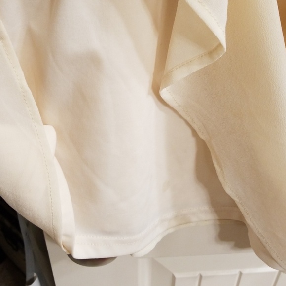 Adorable silky layered dress - Picture 3 of 5